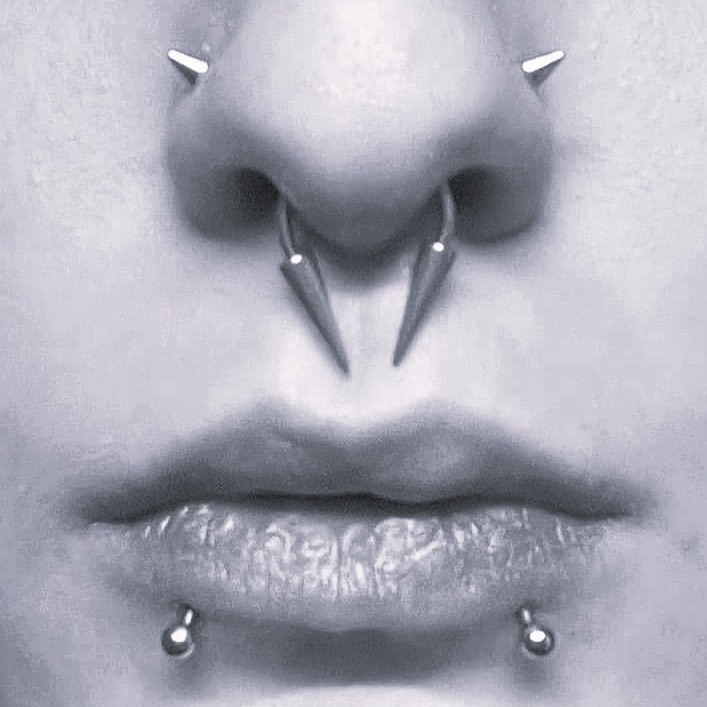 snake_bites_piercing2 többfajta piercing arc